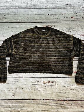 Garage Cropped Crewneck Sweater in Olive Green-Brown